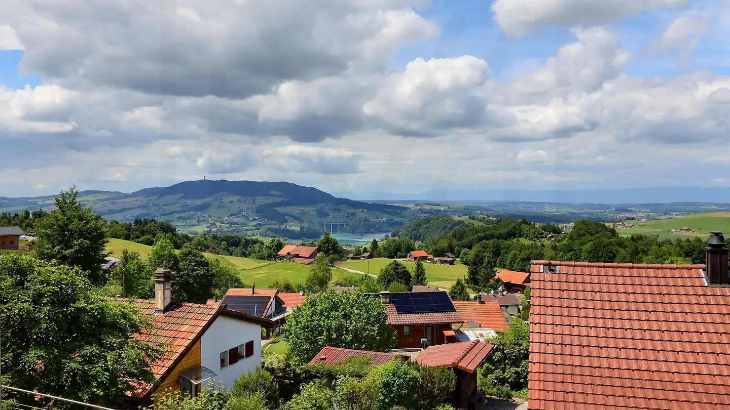 Single house for sale - 1634 La Roche FR