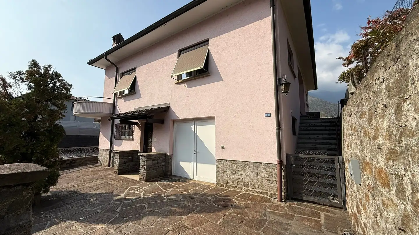 Maison jumelle à vendre - 6512 Giubiasco