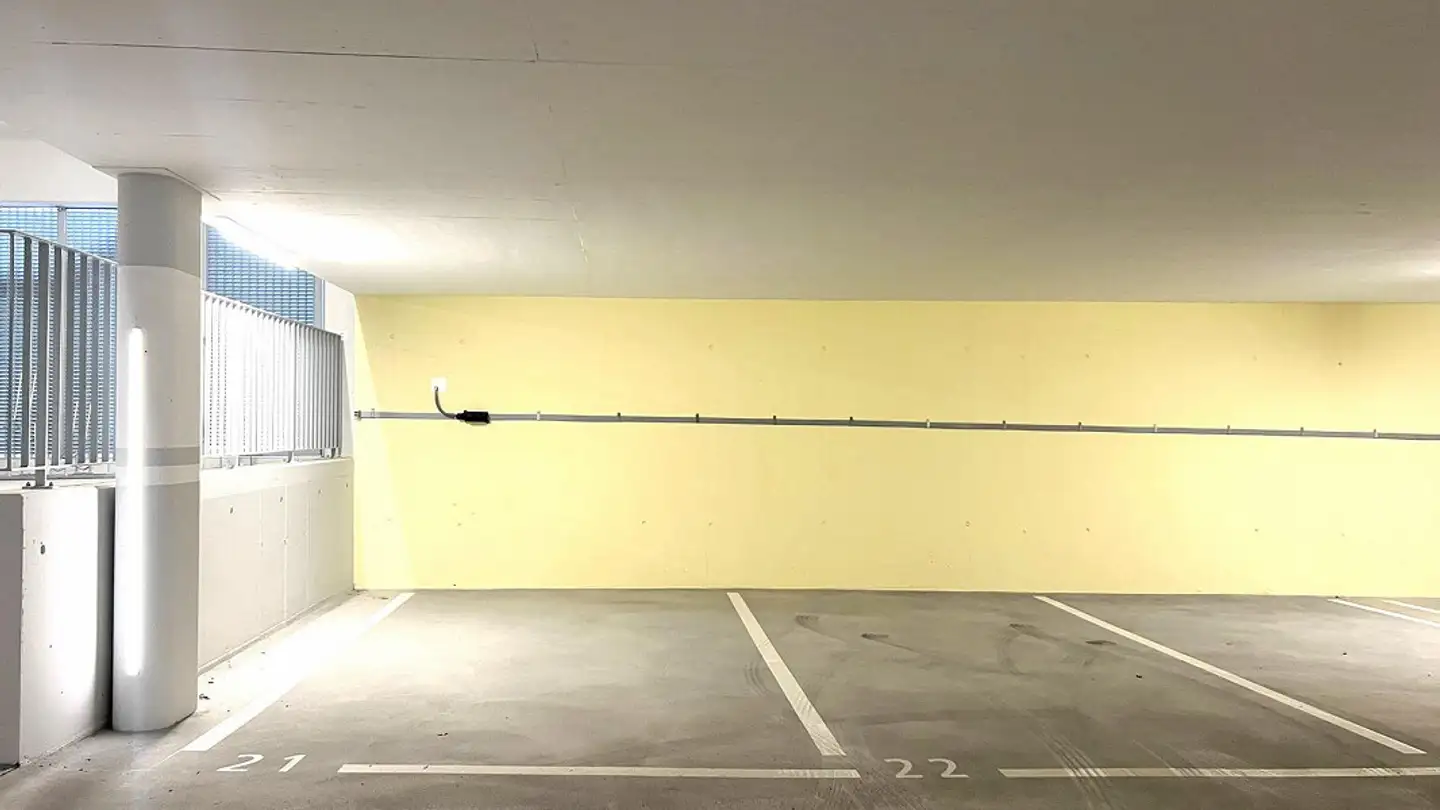 Parcheggio sotterraneo in affitto - Dätwylerstrasse, 6460 Altdorf UR - Photo 4