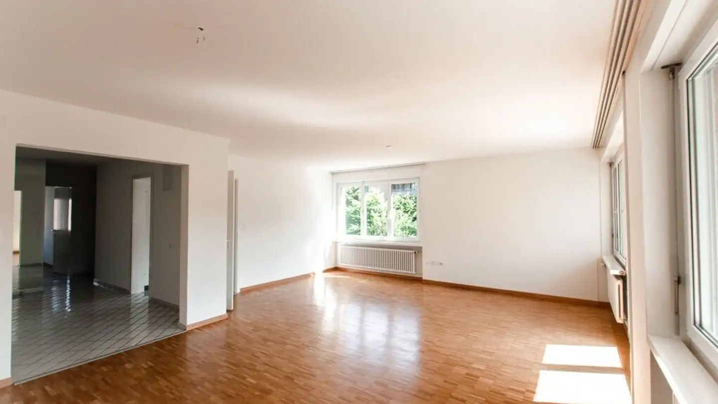 Appartement à louer - Farlifangstrasse 24, 8126 Zumikon - Photo 2