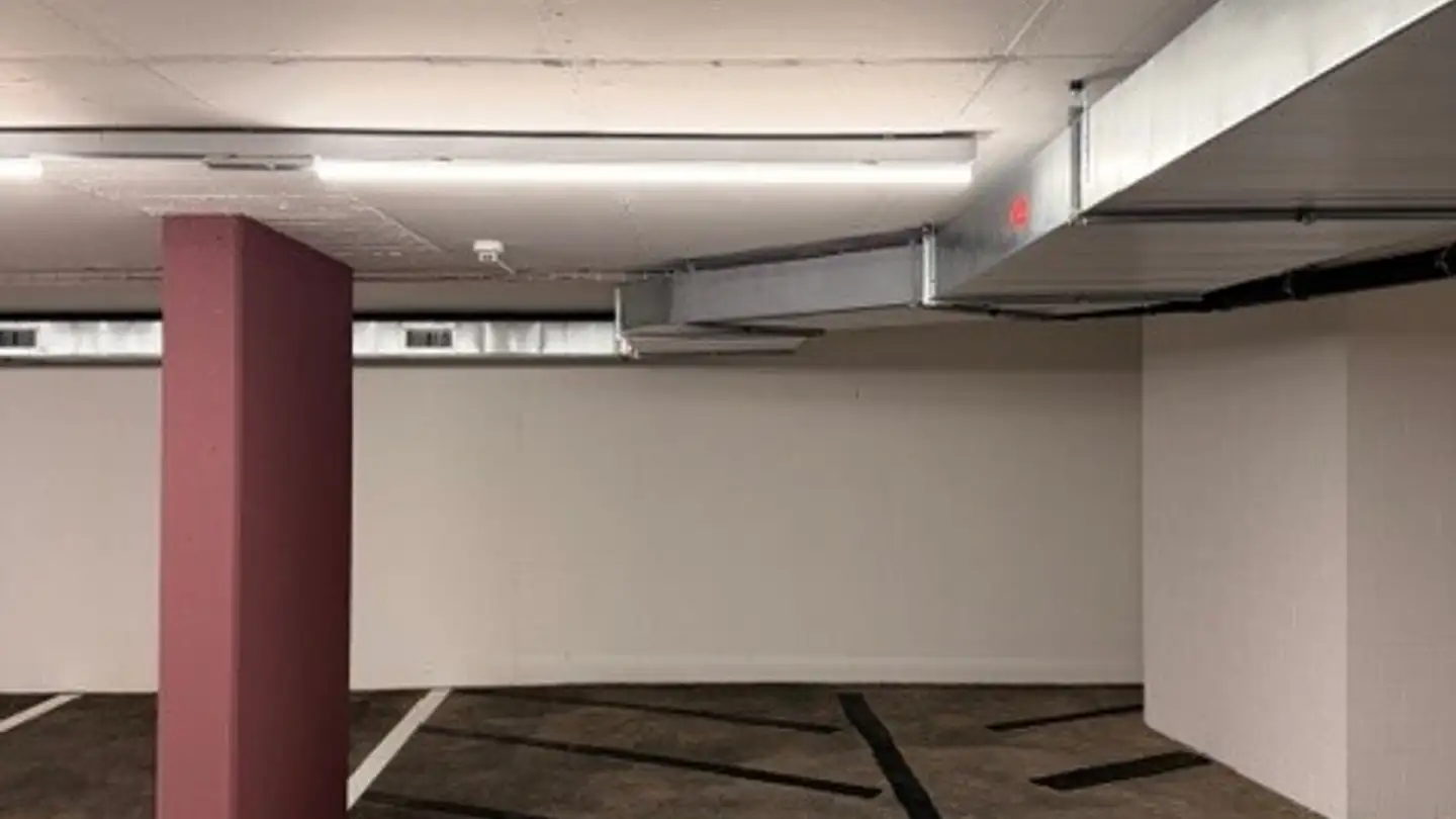 Indoor motorbike parking space for rent - Zollstrasse 20, 8005 Zürich - Photo 2