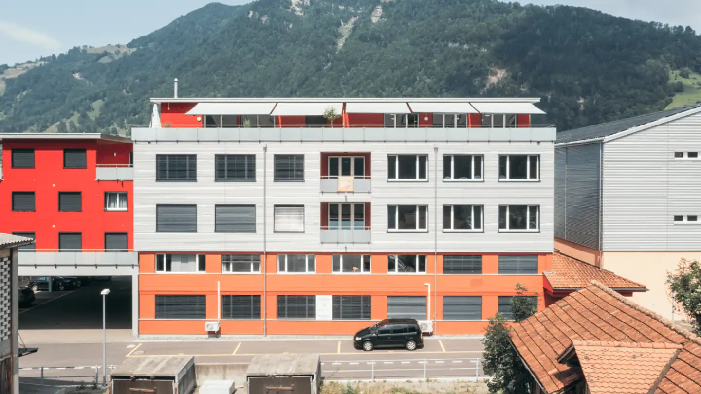 Gewerbe mieten - Tramweg 35, 6414 Oberarth - Foto 3