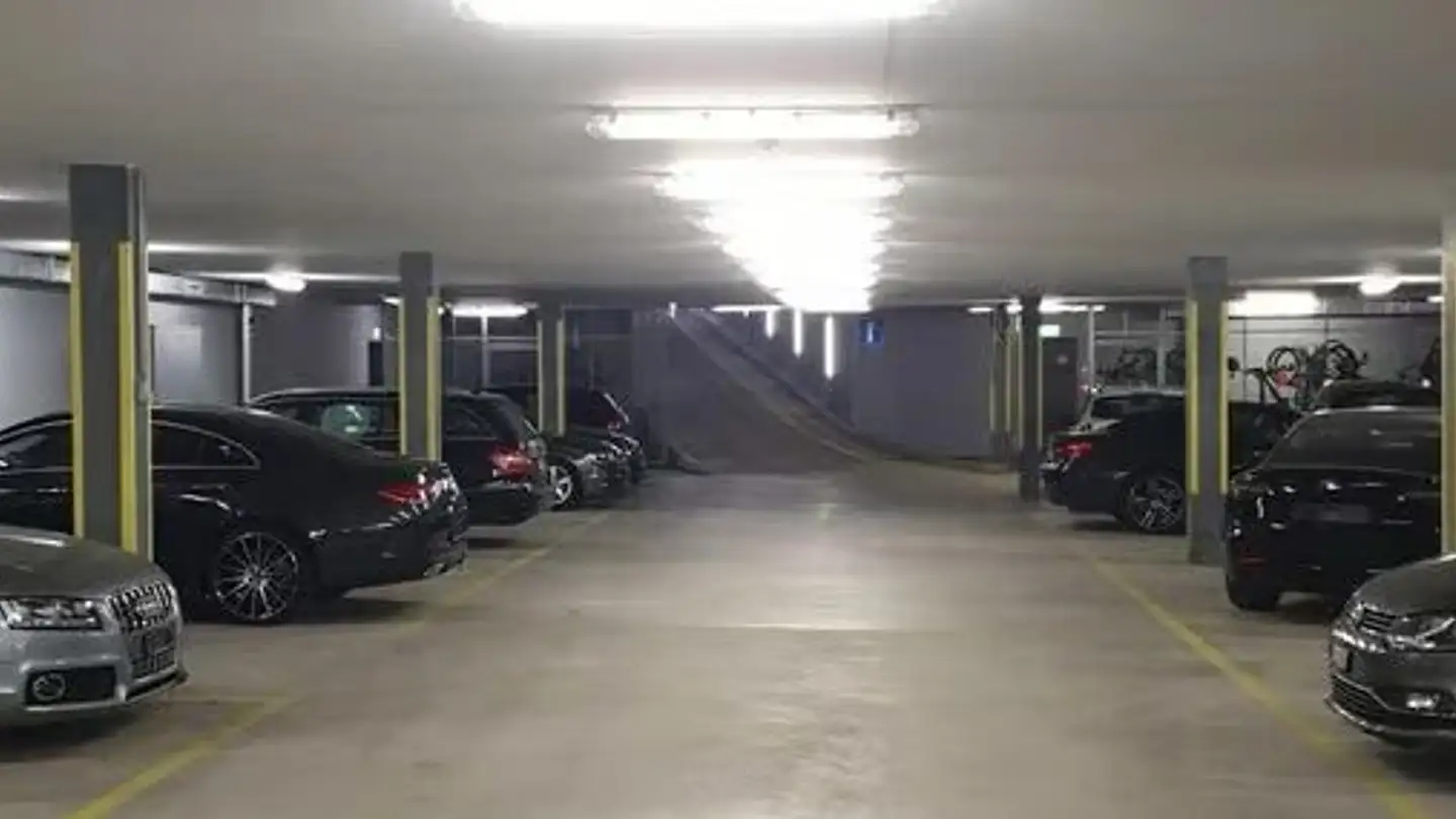 Parcheggio esterno in affitto - Turbinenstrasse 42, 8005 Zürich - Foto 3