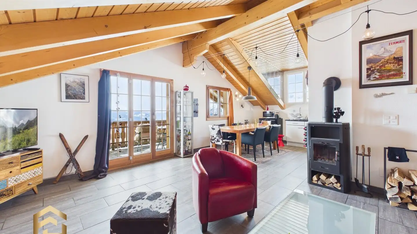 Penthouse for sale - 3913 Rosswald