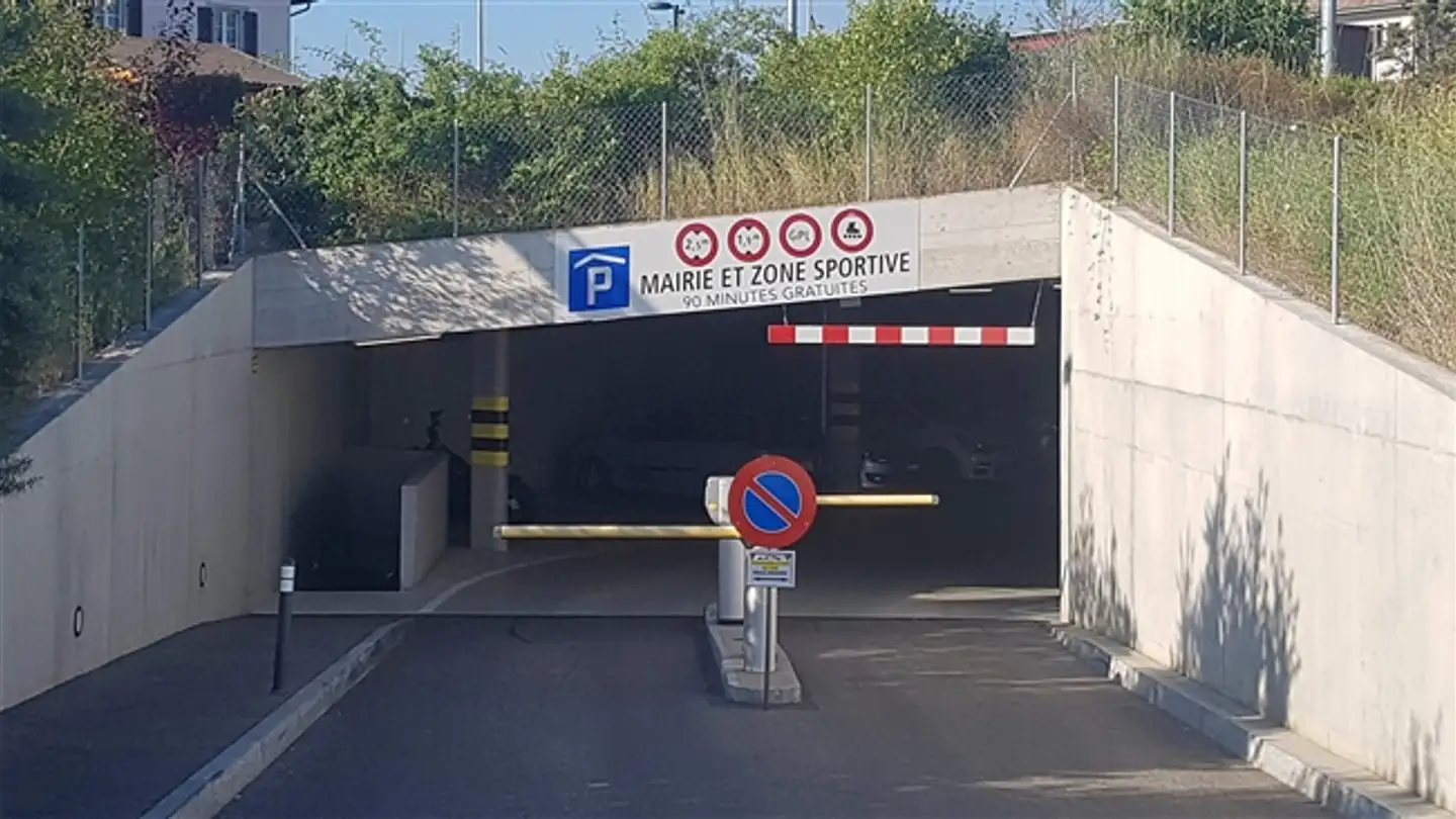 Parkplatz im Freien mieten - Rue De Bernex 313, 1233 Bernex