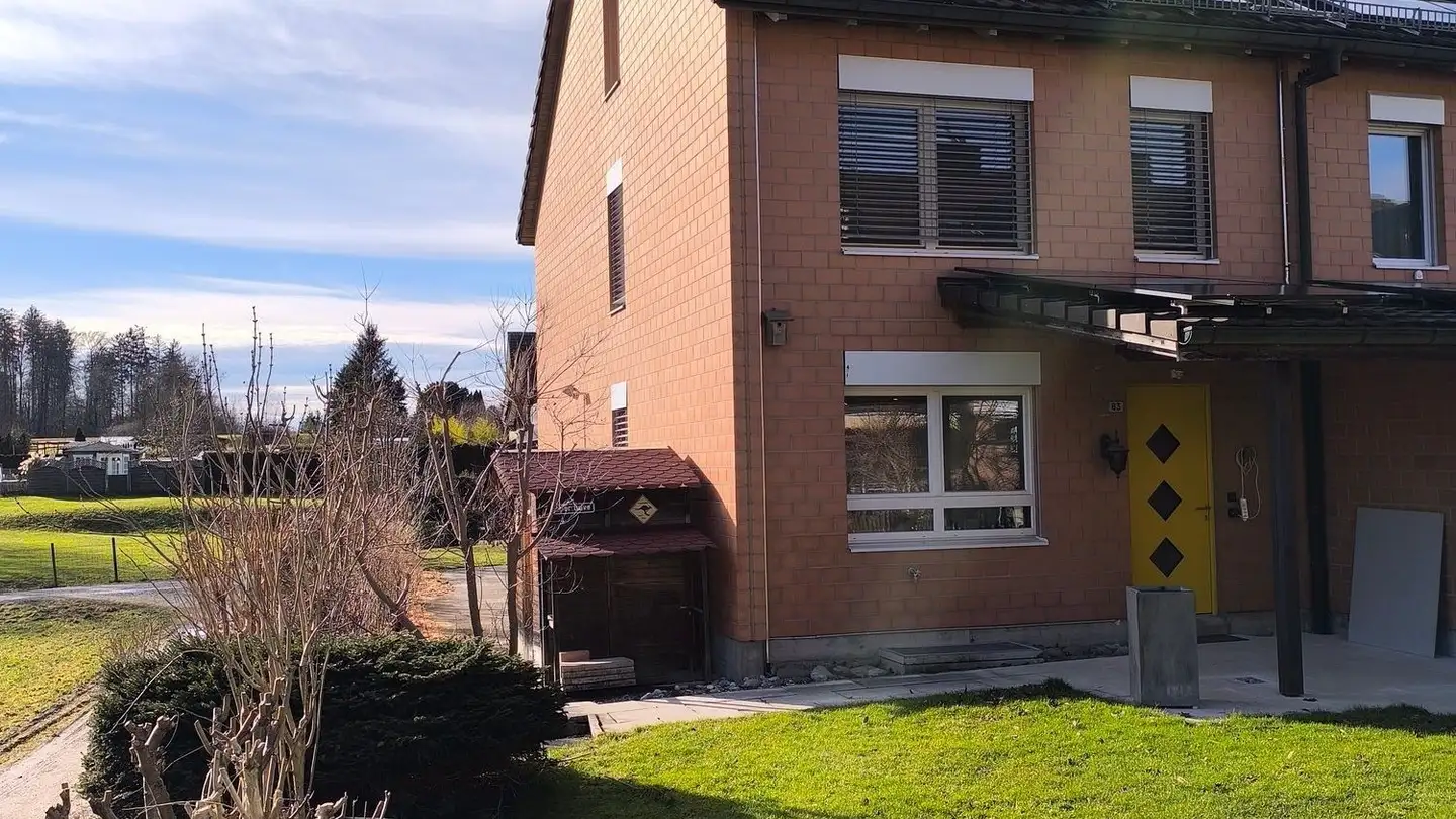 Casa bifamiliare in affitto - Püntstrasse, 8604 Volketswil - Photo 2