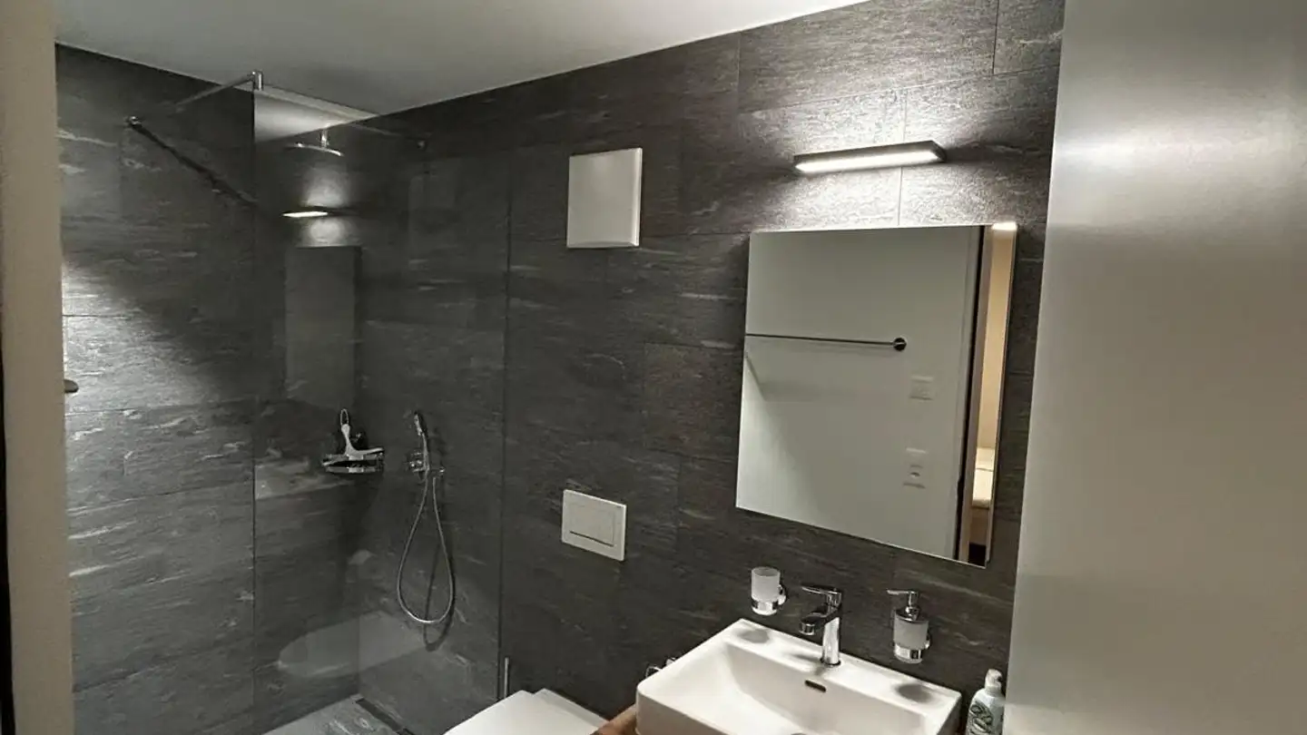 Apartment for rent - Suro 17, 7418 Tumegl/Tomils - Photo 2