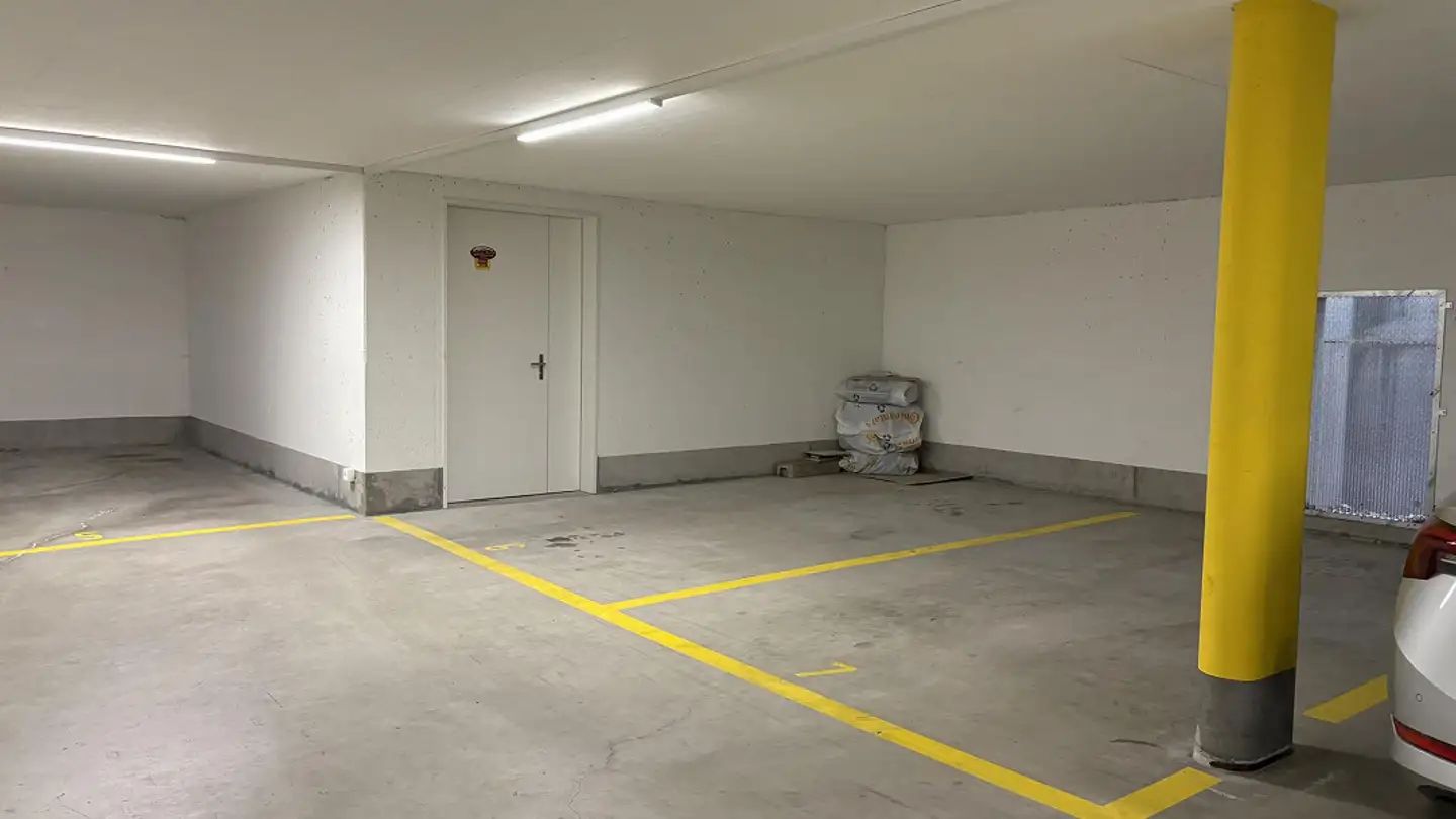 Underground parking space for rent - Dreibündenstrasse 15, 7000 Chur