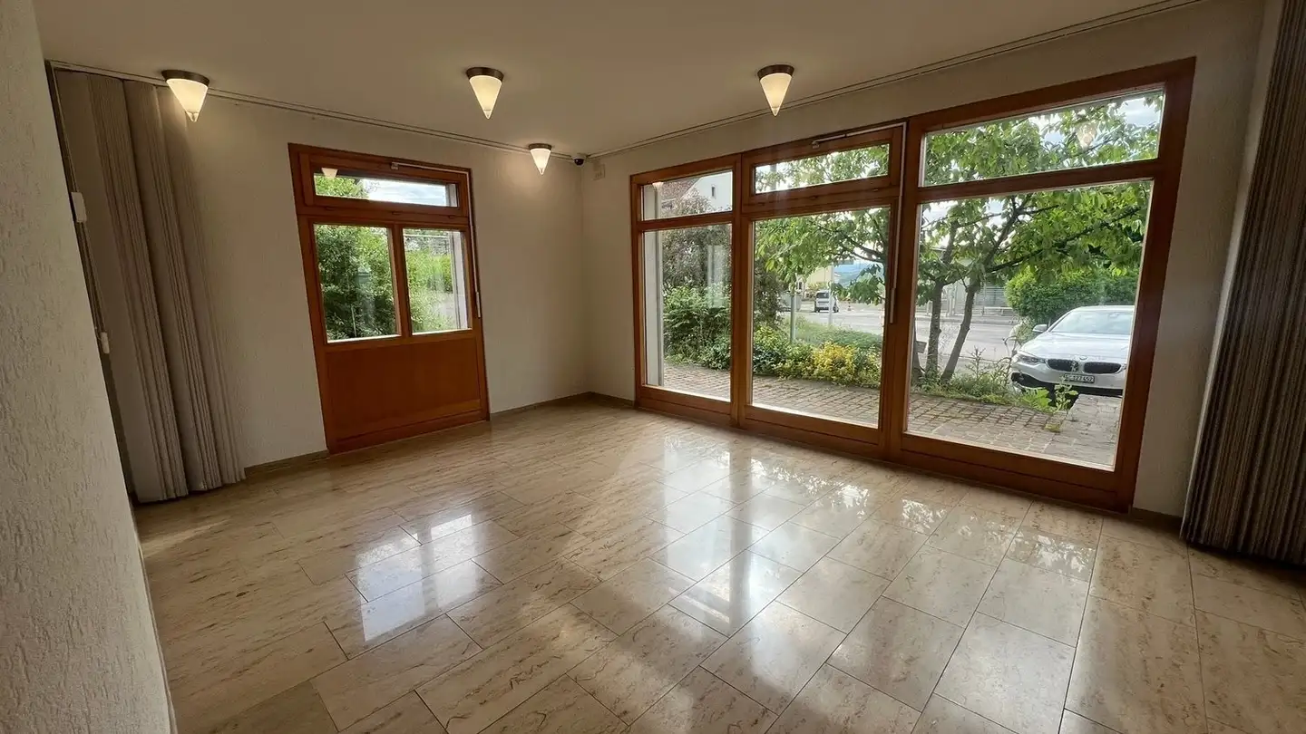 Commercial for rent - Hofackerstrasse 2, 4412 Nuglar