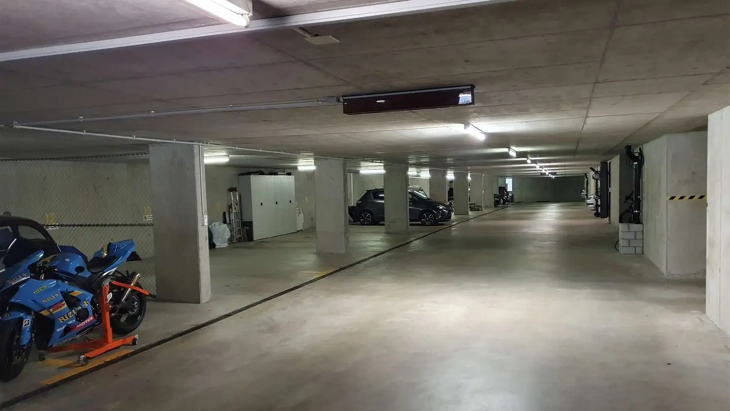 Garage individuel à louer - Ritterhausstrasse 9, 8608 Bubikon