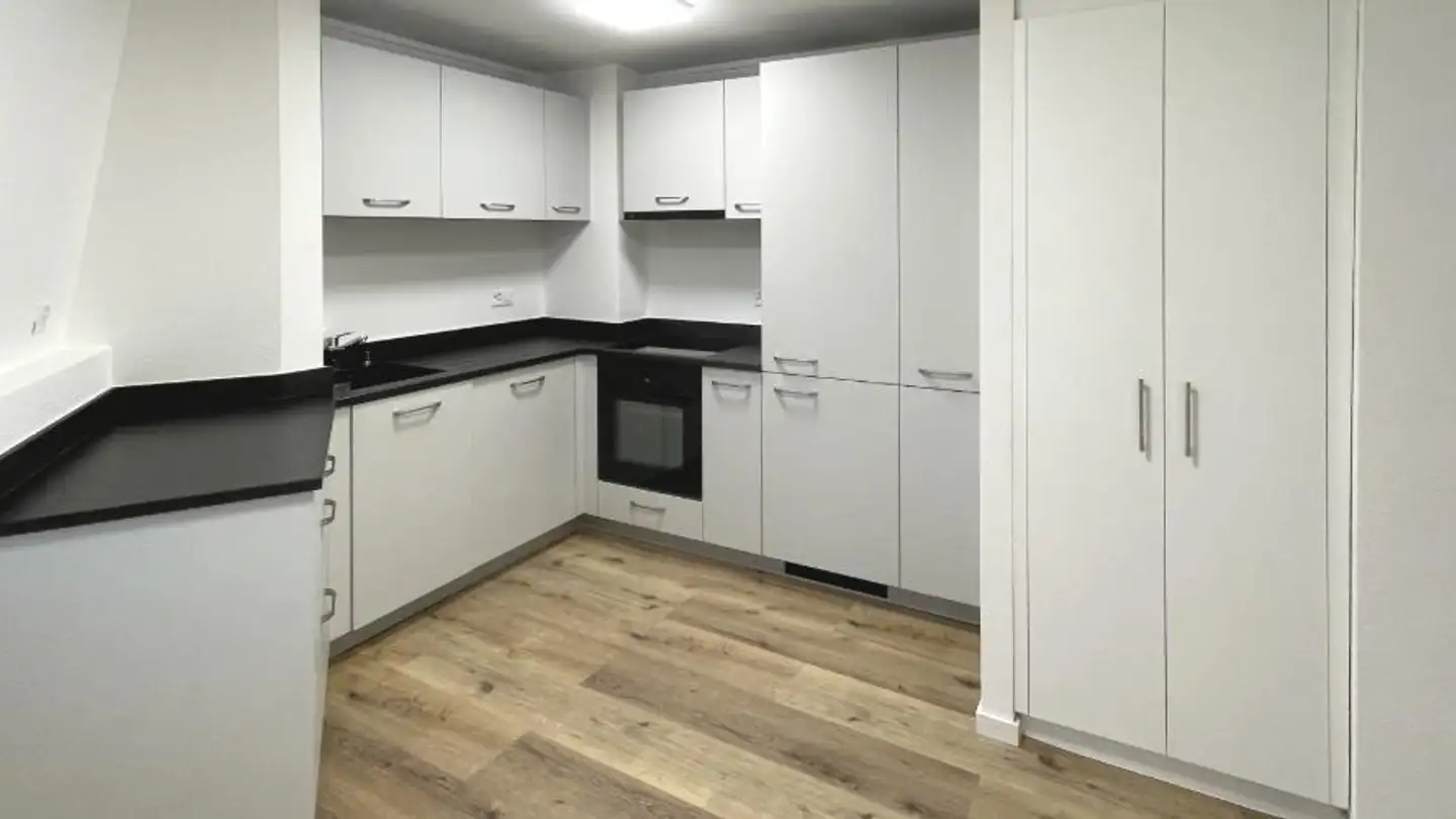 Attic flat for rent - Rue de l'Industrie 1, 3965 Chippis - Photo 3
