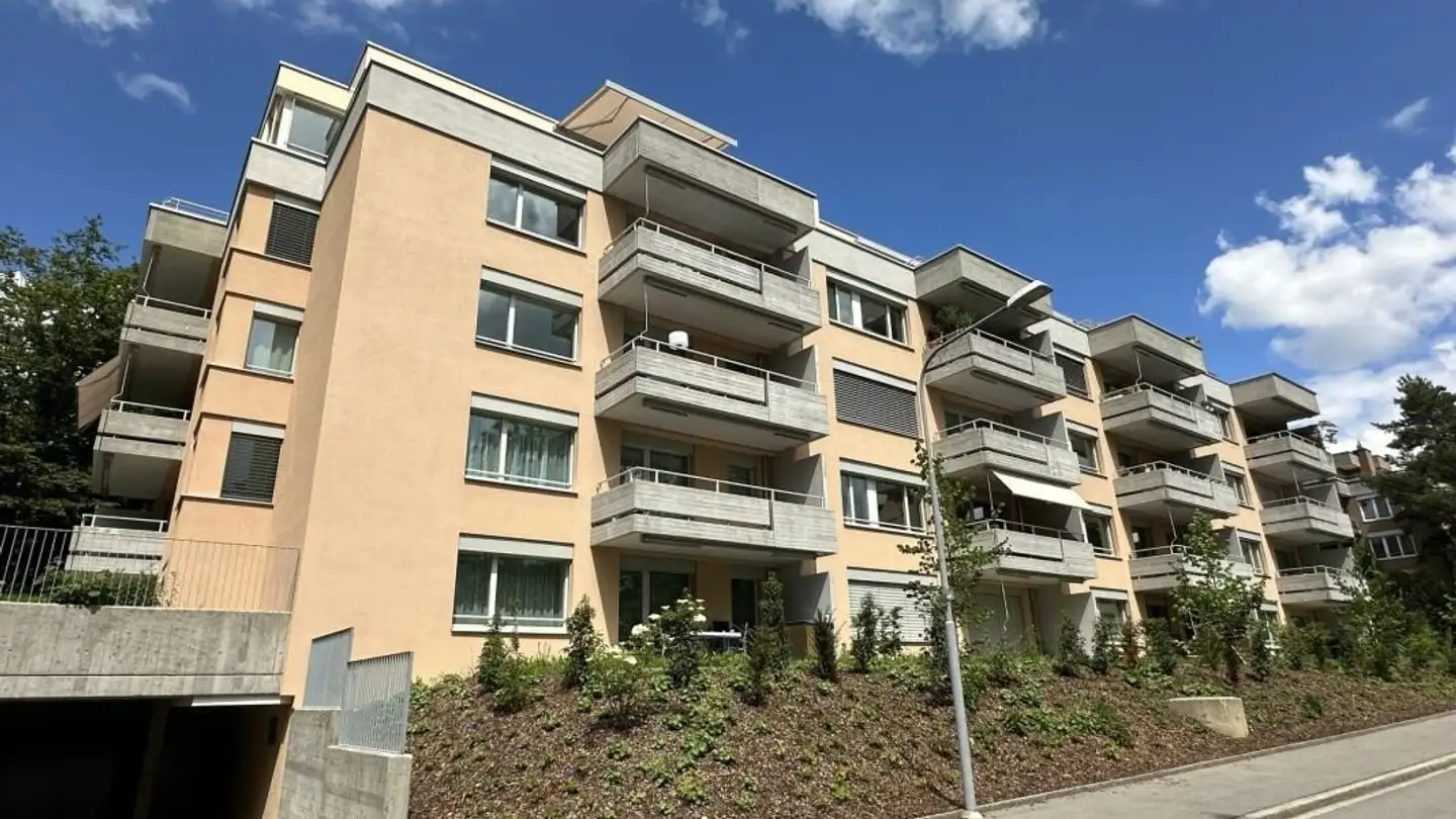 Parcheggio sotterraneo in affitto - Am Holbrig 7, 8049 Zürich