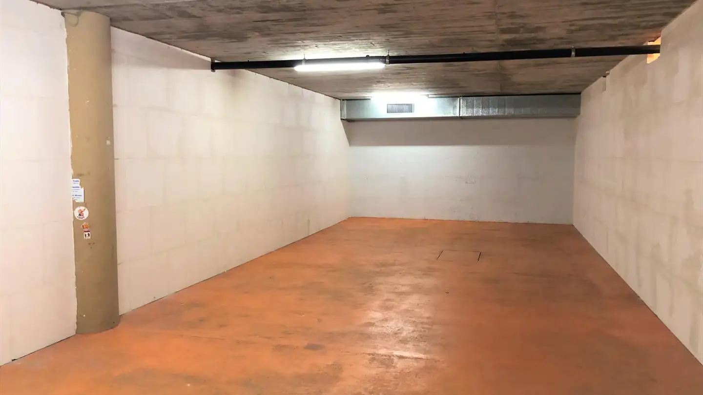 Espace de stockage à louer - Place Du Midi, 1950 Sion