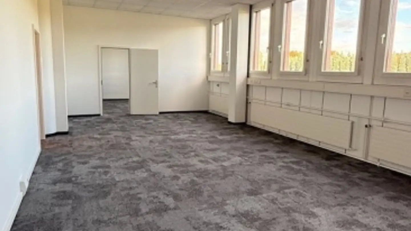 Spazio ufficio in affitto - Grindelstrasse 9, 8303 Bassersdorf - Photo 2