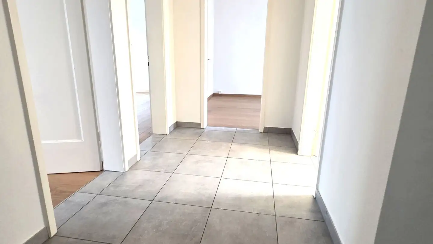 Wohnung mieten - Bahnhofstrasse, 4133 Pratteln - Foto 2