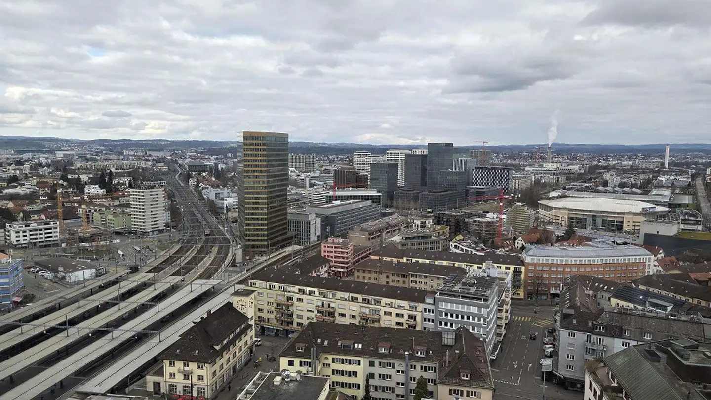 Appartement à louer - Hofwiesenstrasse, 8105 Regensdorf - Photo 4