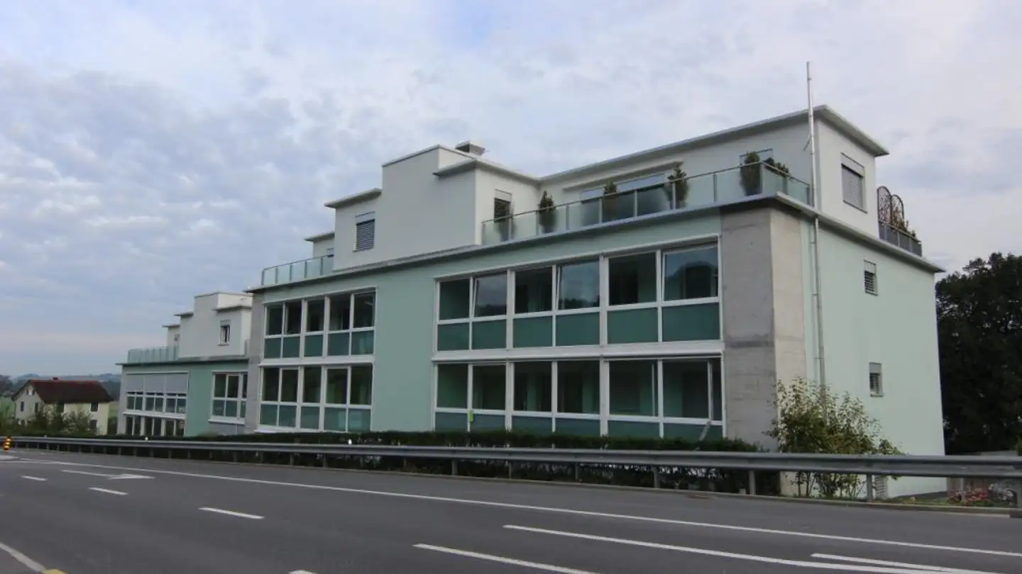 Apartment for rent - Kantonsstrasse 9, 8864 Reichenburg - Photo 2
