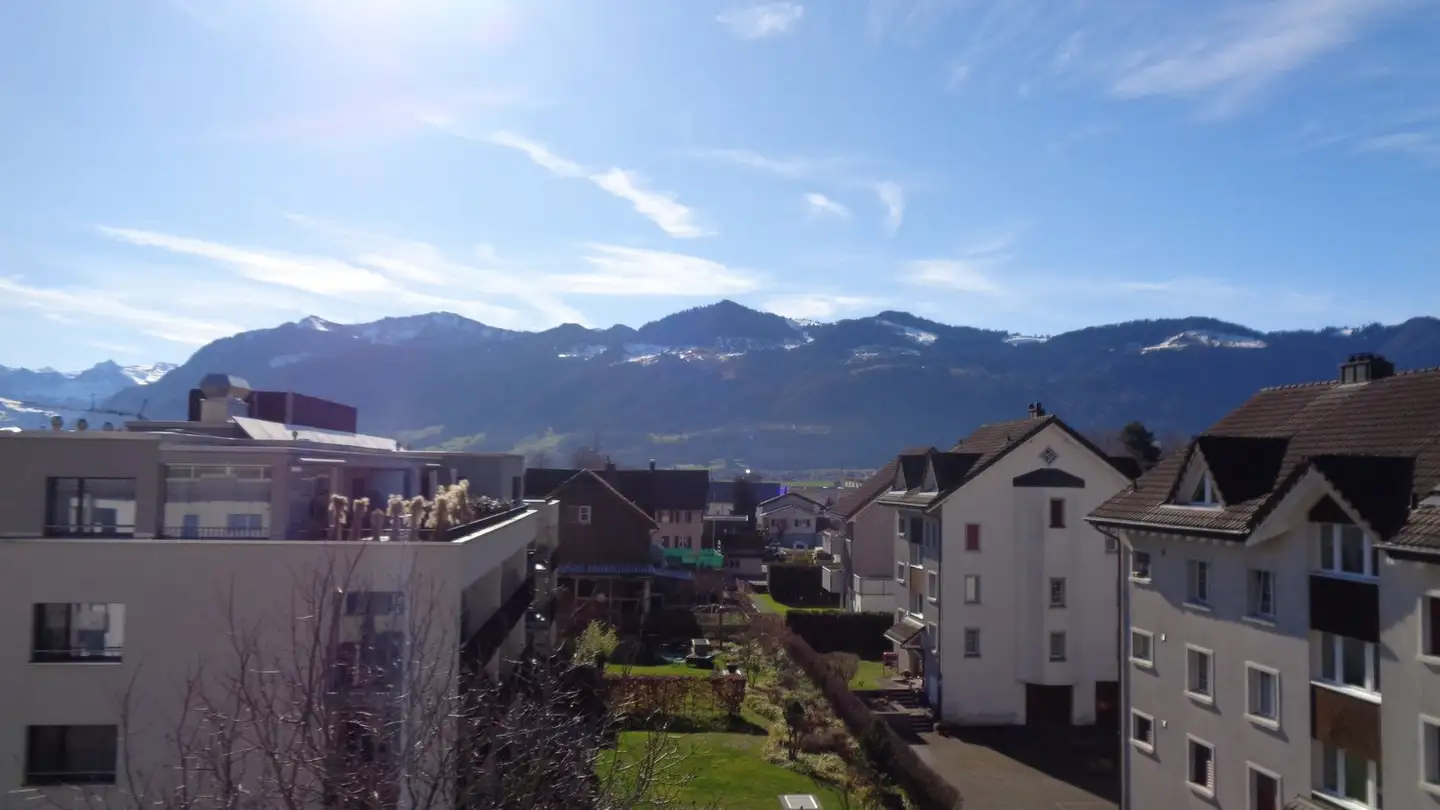 Attique à louer - Ulmenweg 3a, 8856 Tuggen