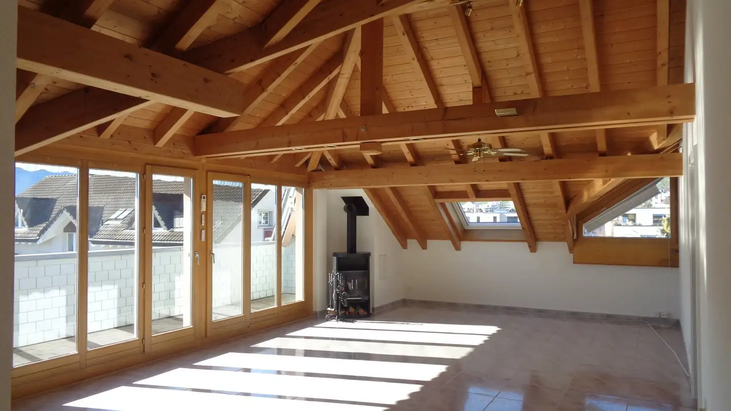 Attique à louer - Ulmenweg 3a, 8856 Tuggen - Photo 2