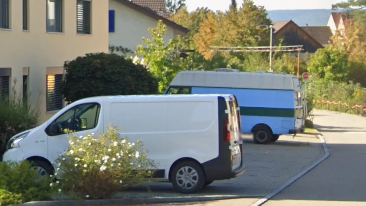 Place de parking extérieure à louer - Alice Vogt-Strasse, 4226 Breitenbach