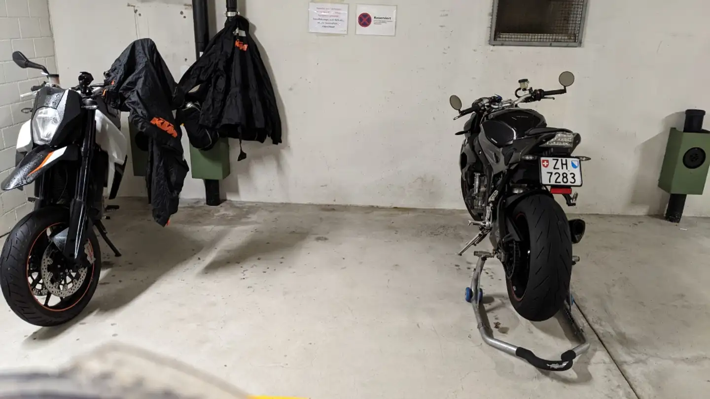 Outdoor parking space for rent - Einsiedlerstrasse 159, 8810 Horgen