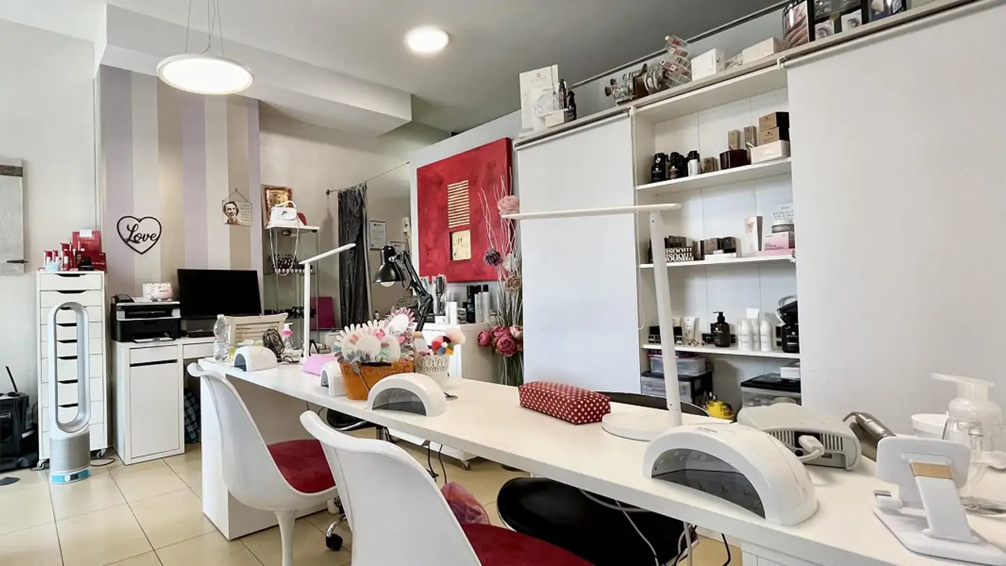 Mixed-use building for sale - Via Massagno, 6900 Lugano - Photo 2