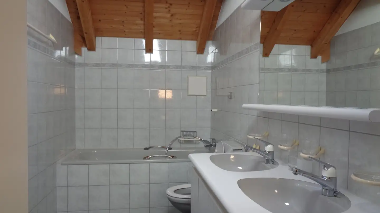 Attique à louer - Ulmenweg 3a, 8856 Tuggen - Photo 4