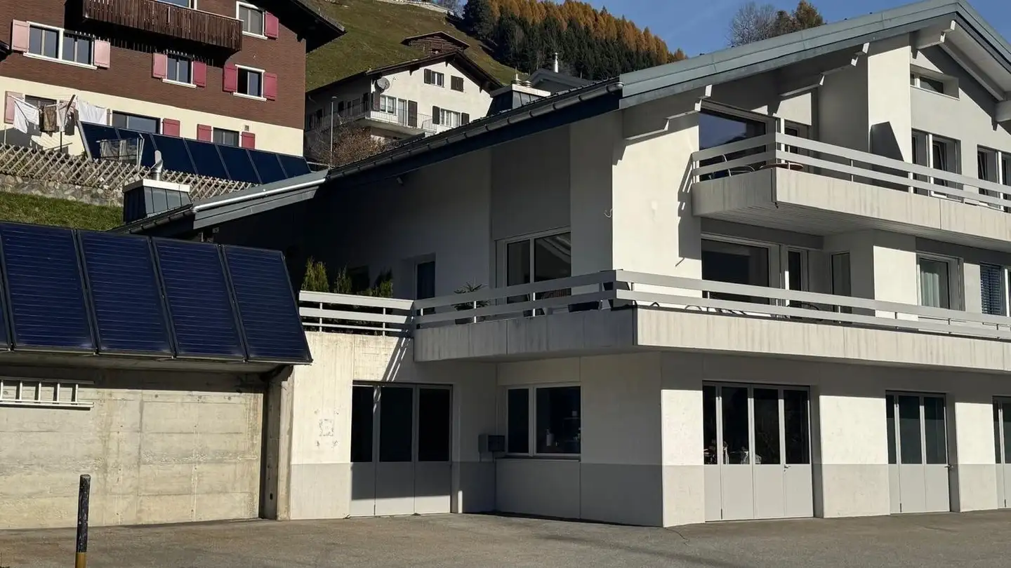 Edificio residenziale in vendita - Via Sursilvana 96, 7175 Sumvitg - Foto 2