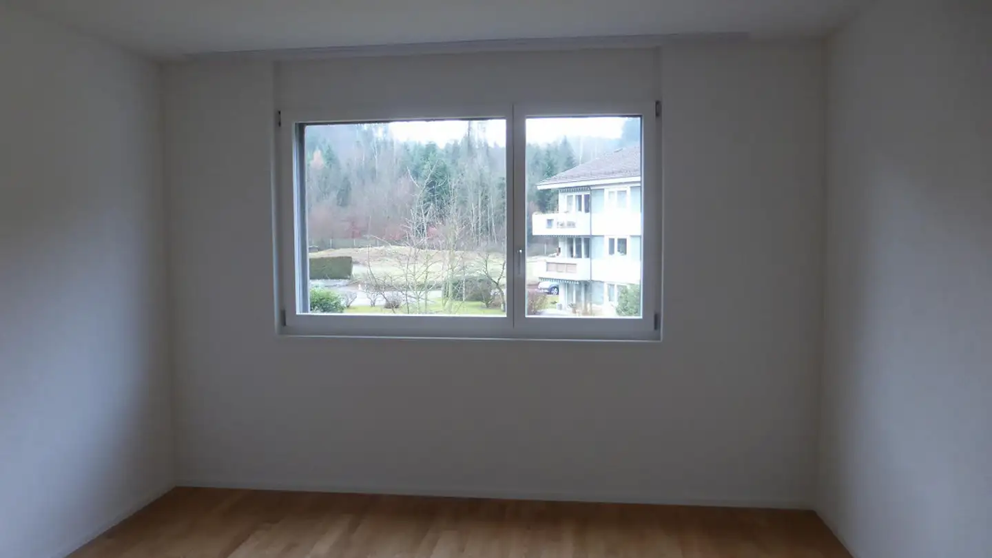 Wohnung mieten - Glärnischstrasse 4, 8118 Pfaffhausen