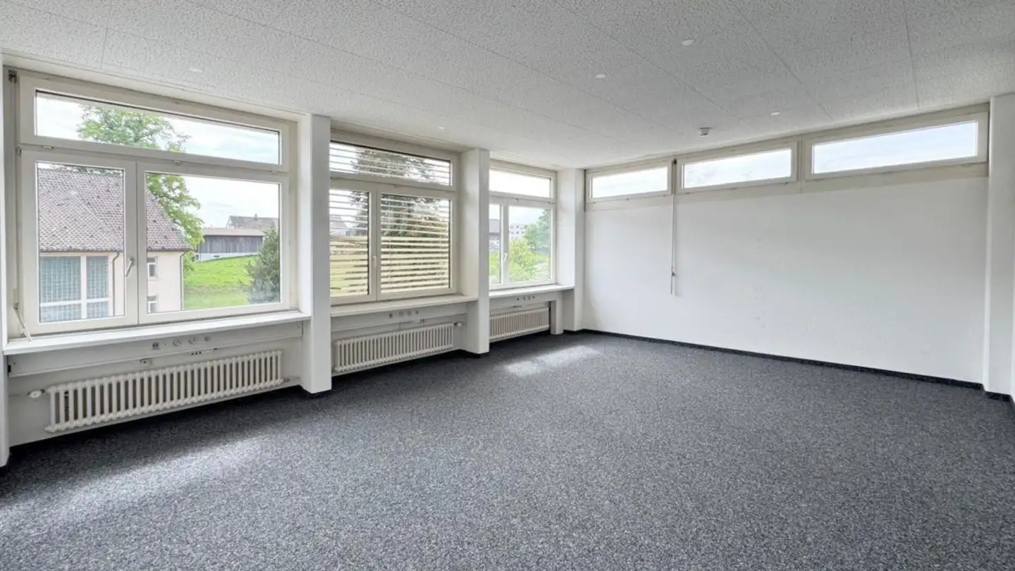 Bürofläche mieten - Eichtalstrasse 55, 8634 Hombrechtikon - Foto 2