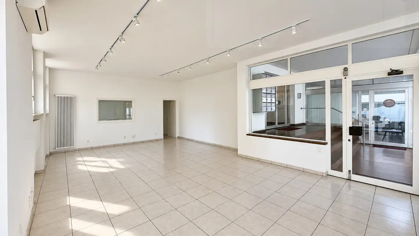 Geschäft mieten - Via Luigi Lavizzari 2, 6830 Chiasso - Foto 2