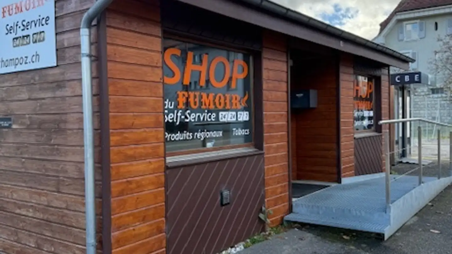 Window shop for sale - 2735 Malleray - Photo 2