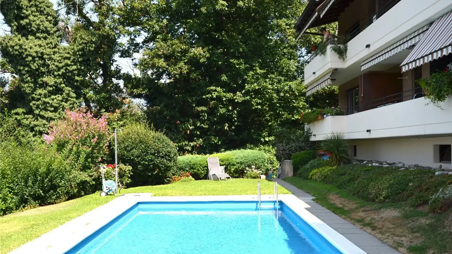 Duplex for sale - 6949 Comano