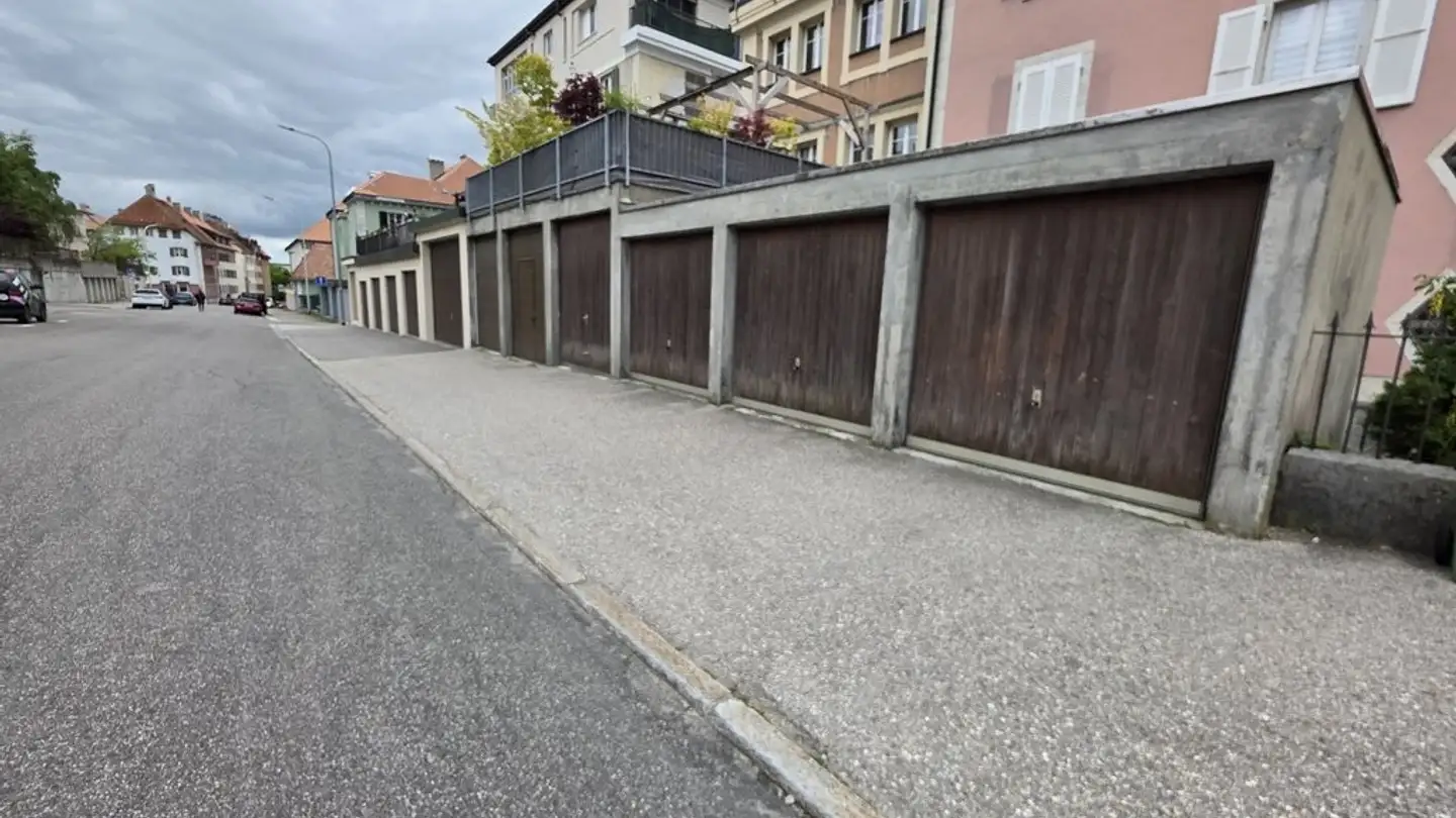 Garage individuel à louer - Rue Du Parc 8, 2300 La Chaux-de-Fonds