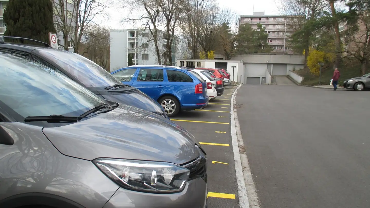 Parkplatz im Freien mieten - Im Lindenhof, 8307 Effretikon