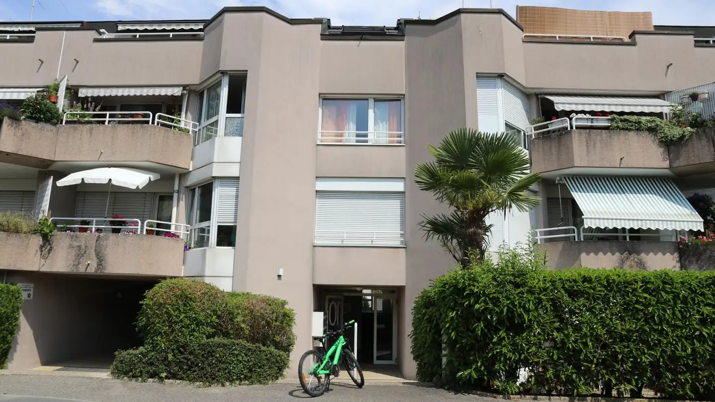 Covered parking space for rent - Avenue De-Choiseul 10, 1290 Versoix