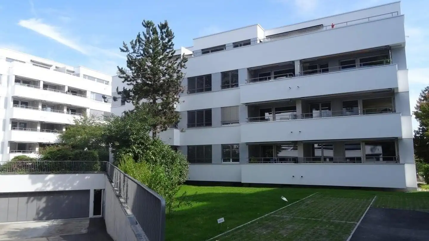 Place de parking souterraine à louer - Blütenstrasse, 8057 Zürich