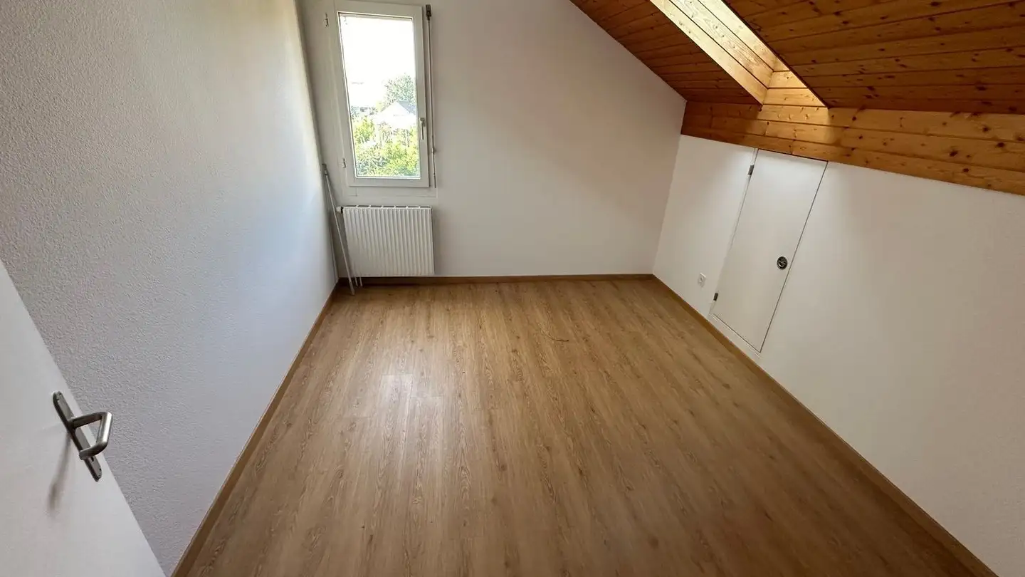 Attique à louer - Pappelweg 17, 8604 Volketswil