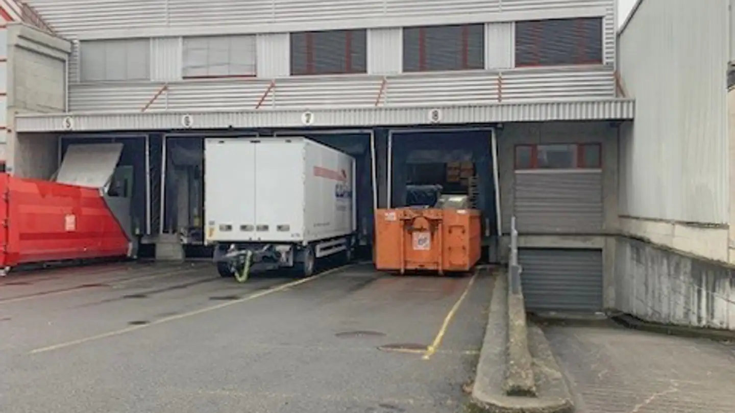 Storage space for rent - Rue Des Sablières, 1242 Satigny - Photo 3