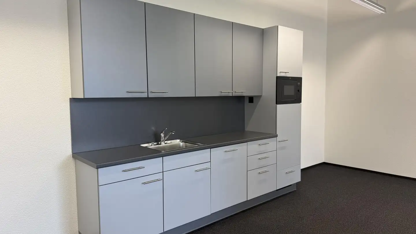 Office space for rent - Eichenstrasse 2, 8808 Pfäffikon SZ - Photo 2