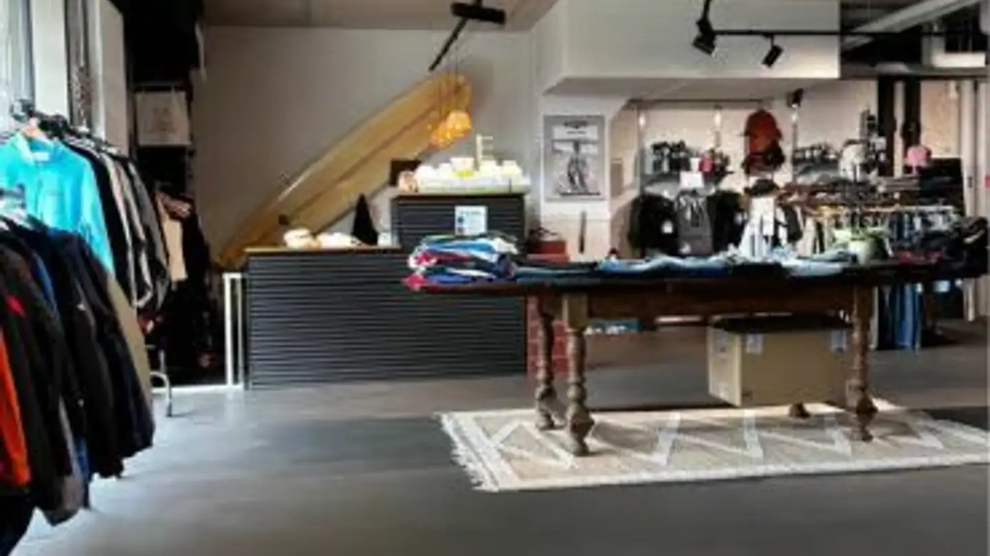 Commercial for rent - Avenue Du Vignoble 2a, 2000 Neuchâtel