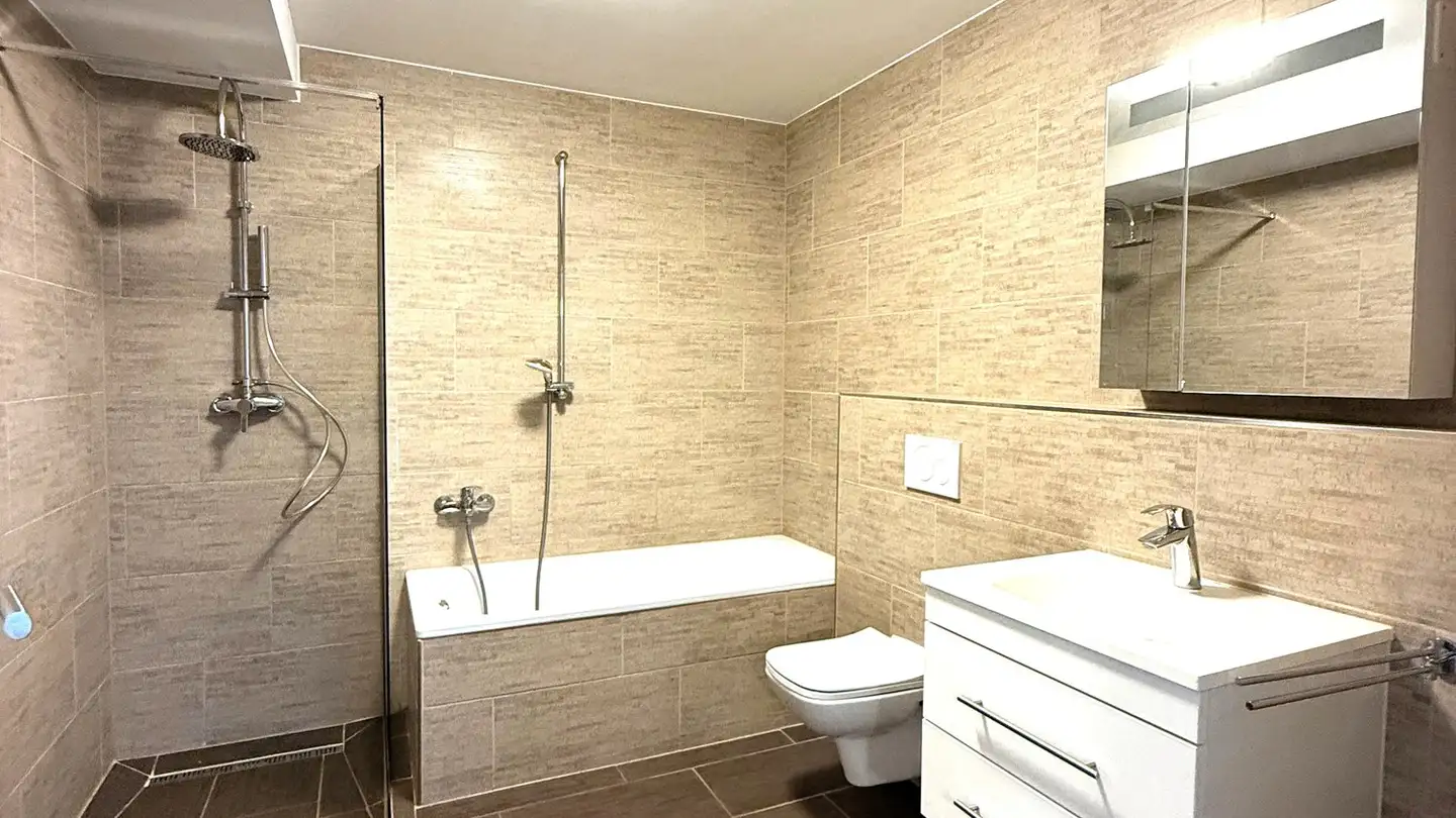 Appartamento in affitto - Mitteldorfstrasse 27, 8475 Ossingen - Photo 2