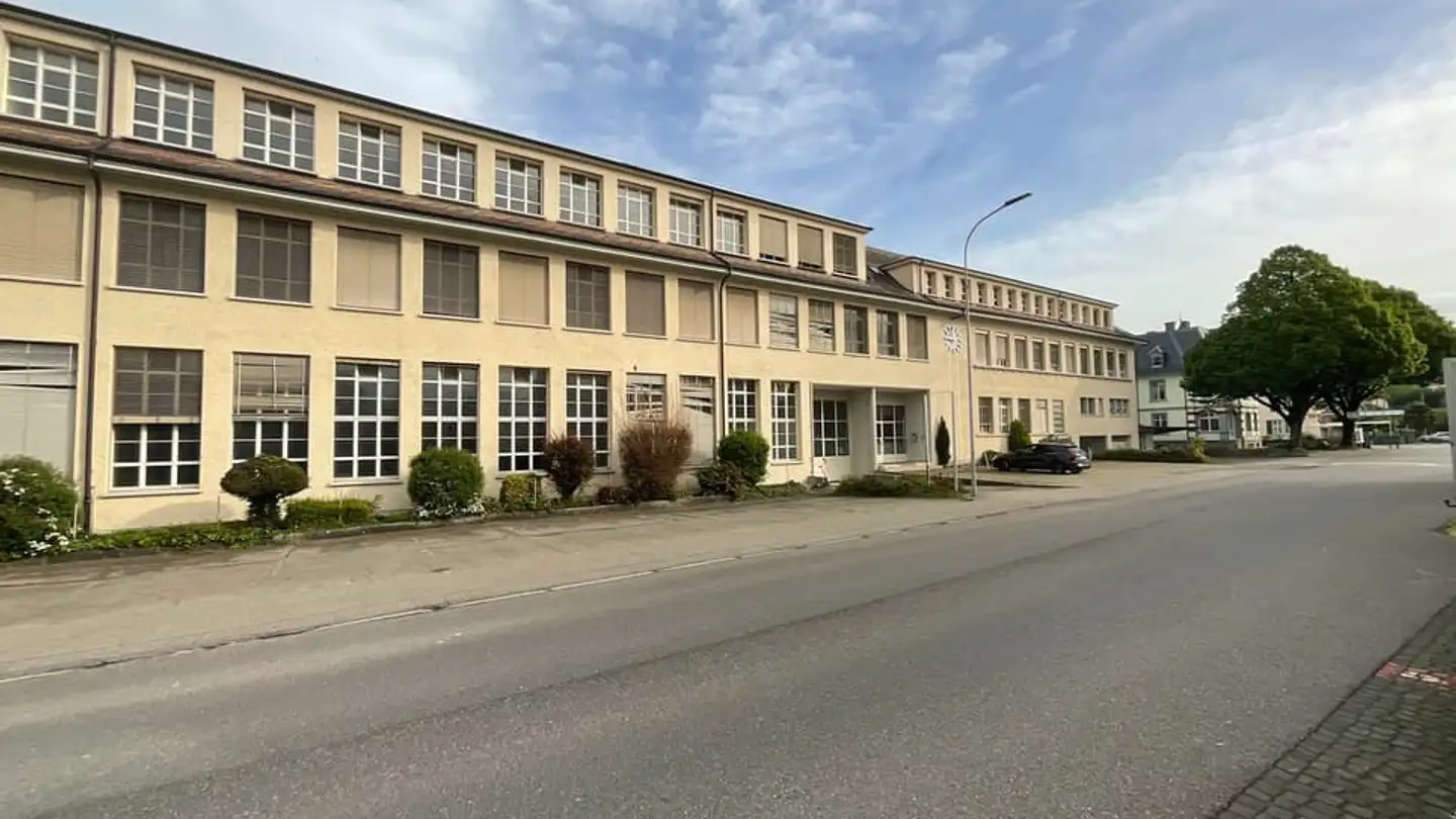 Commercial à louer - Bahnhofstrasse 18, 3280 Murten