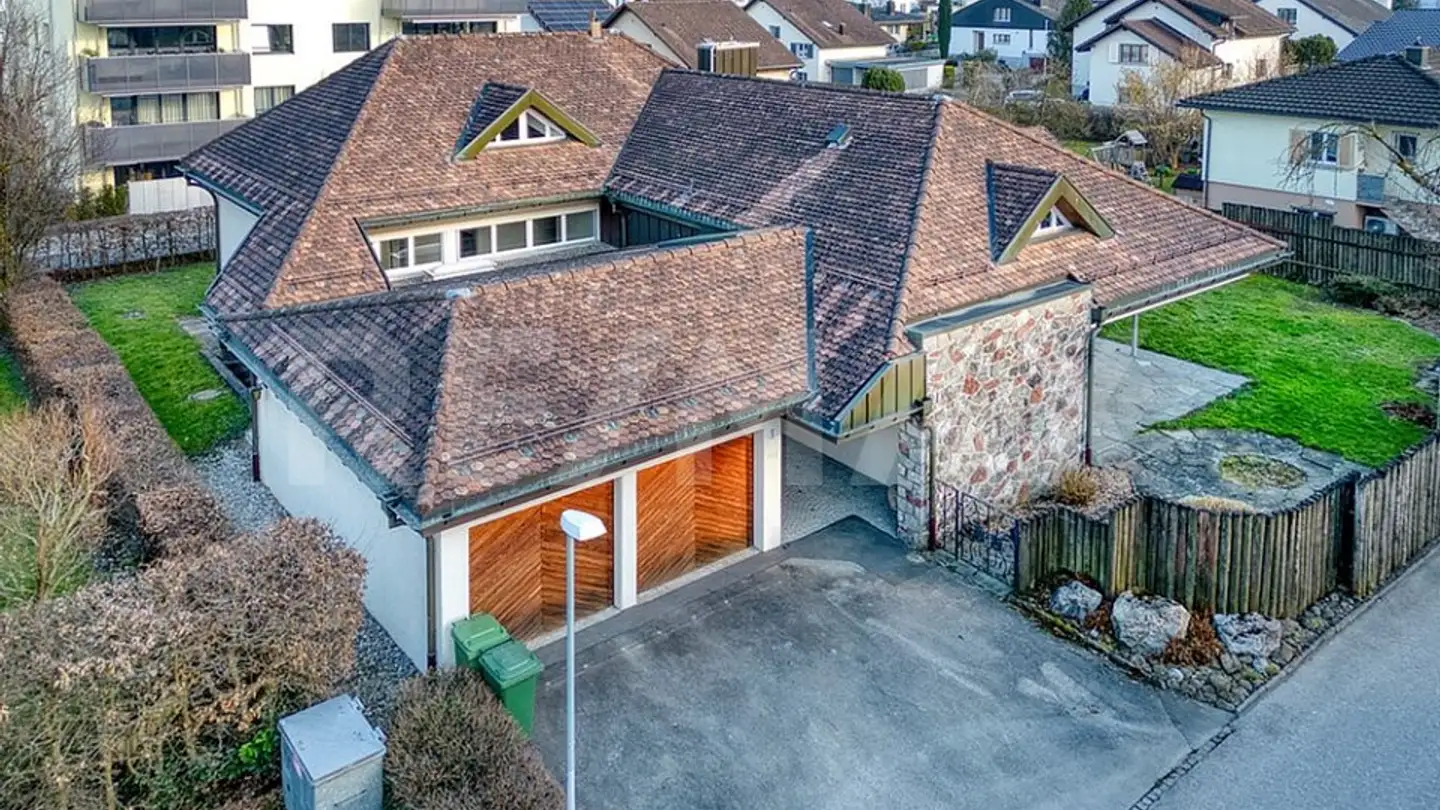 Single house for sale - Neudörflistrasse 1, 8854 Siebnen