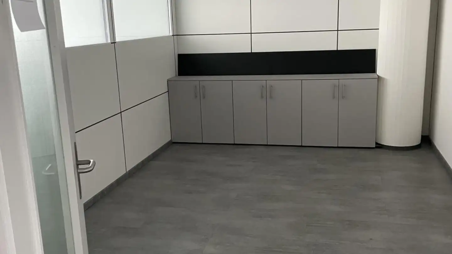 Office space for rent - Farnsburgerstrasse 8, 4132 Muttenz - Photo 3