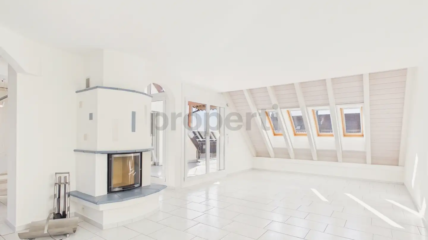 Appartement à louer - 8103 Unterengstringen