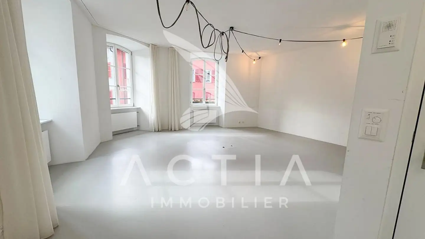 Office space for rent - Rue Du Grand-Pont 32, 1950 Sion