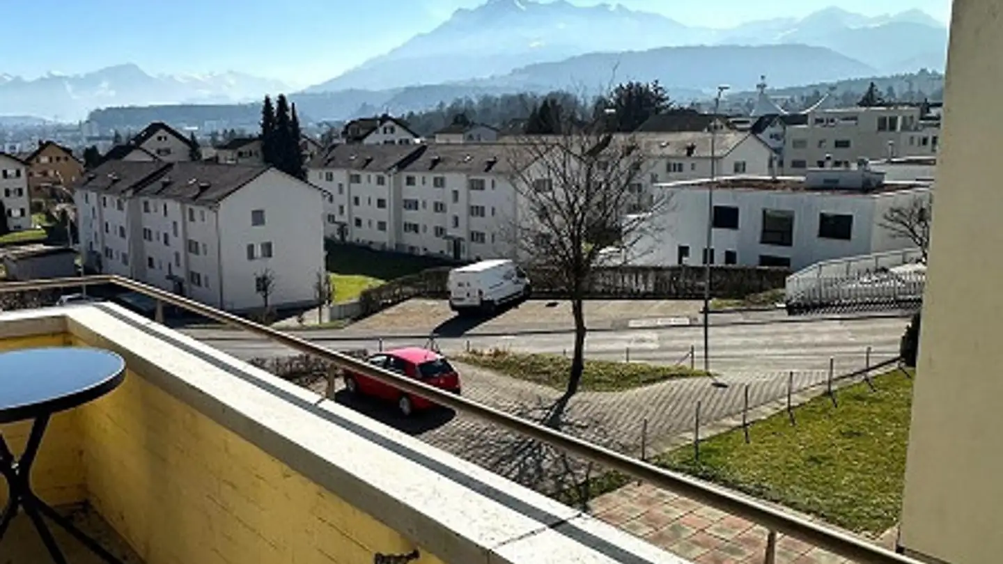 Appartement à louer - Nelkenstrasse 2b, 6032 Emmen