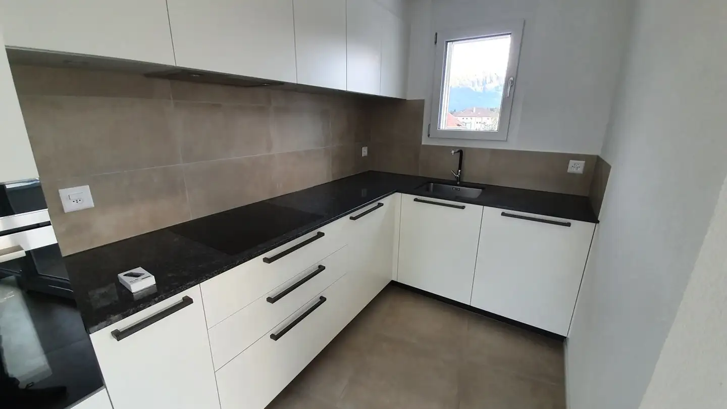 Appartement à louer - Chemin De La Colline, 1635 La Tour-de-Trême - Photo 2