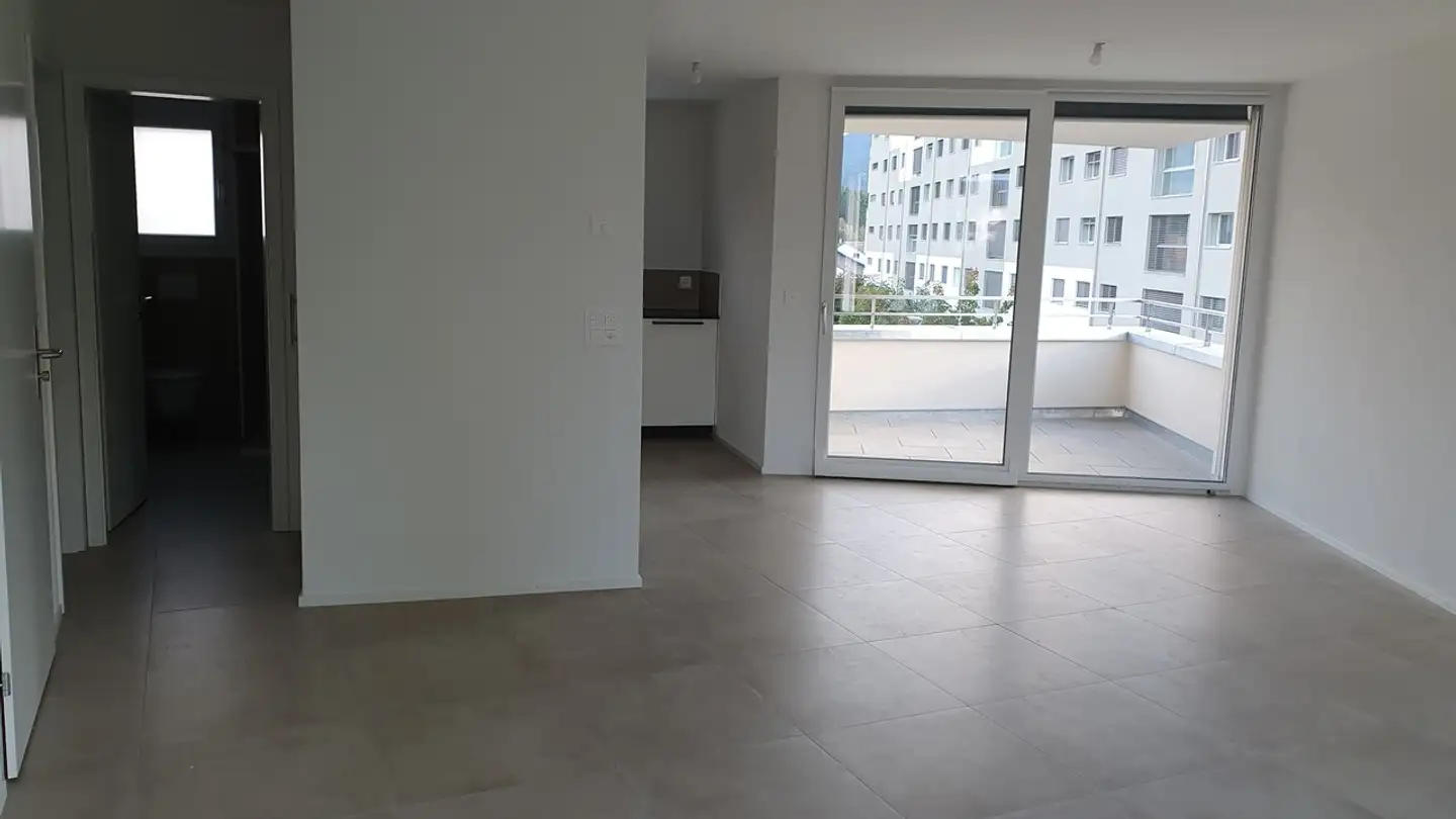 Appartement à louer - Chemin De La Colline, 1635 La Tour-de-Trême - Photo 3